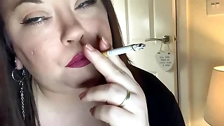 BBW Tina Snua Smokes A Cigarette With Snap Inhales